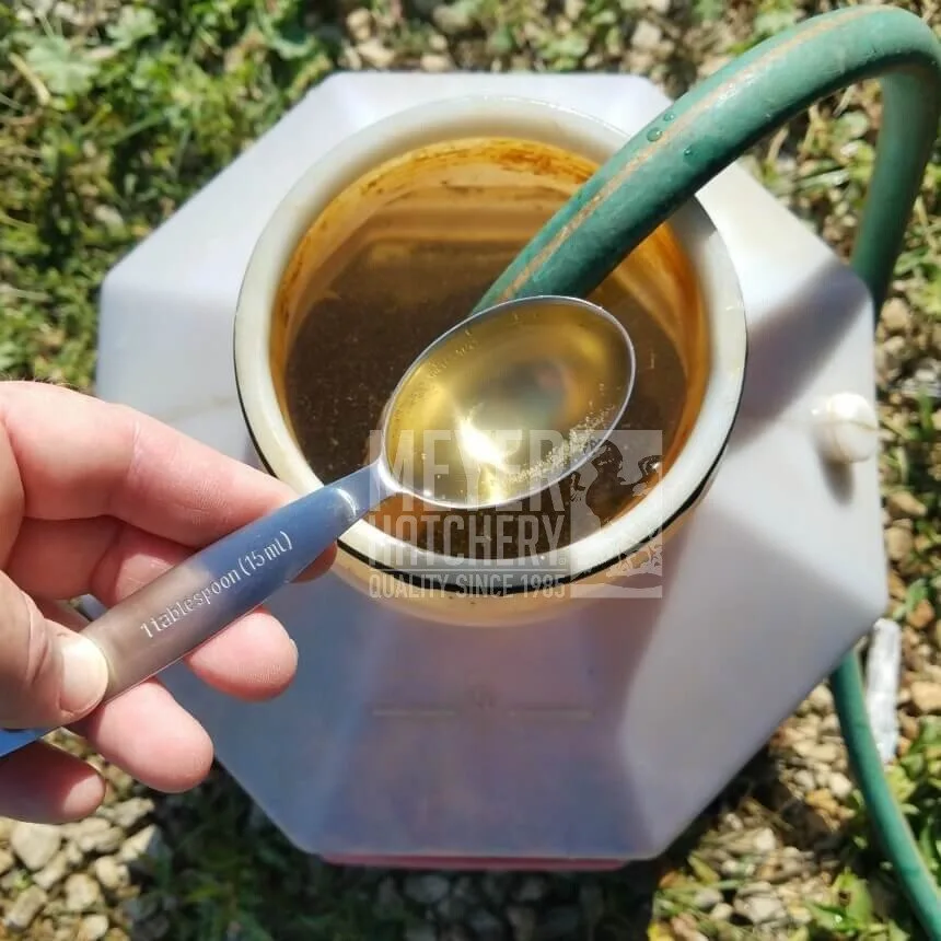 Apple Cider Vinegar In Bird Baths: Natural Synthetic Cleaner 3 apple cidar 1 table spoon 1